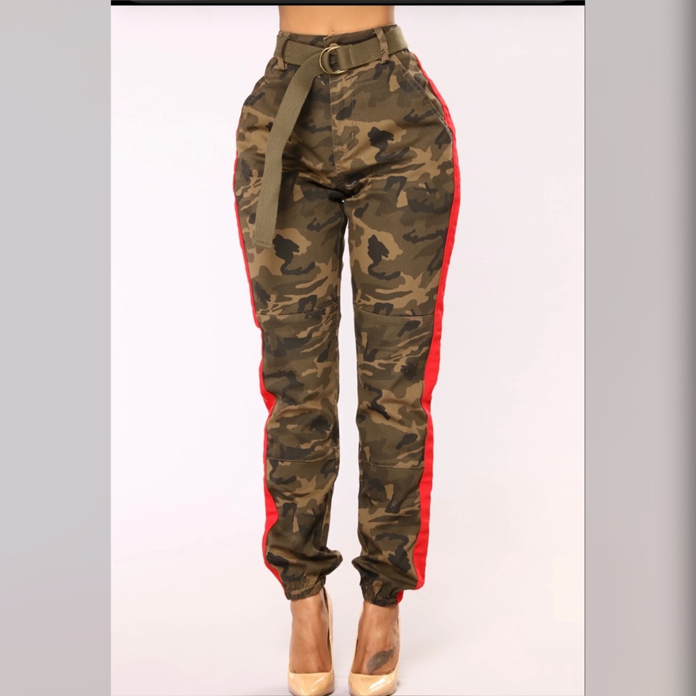Cadet Kourtney oversized camo Joggers